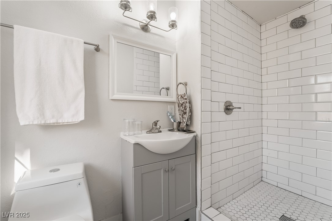 1720 Hassett Avenue Property Photo 19