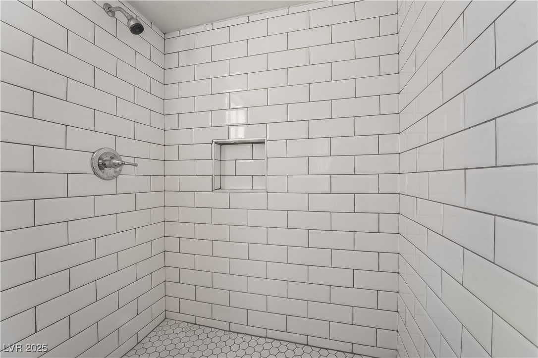 1720 Hassett Avenue Property Photo 32