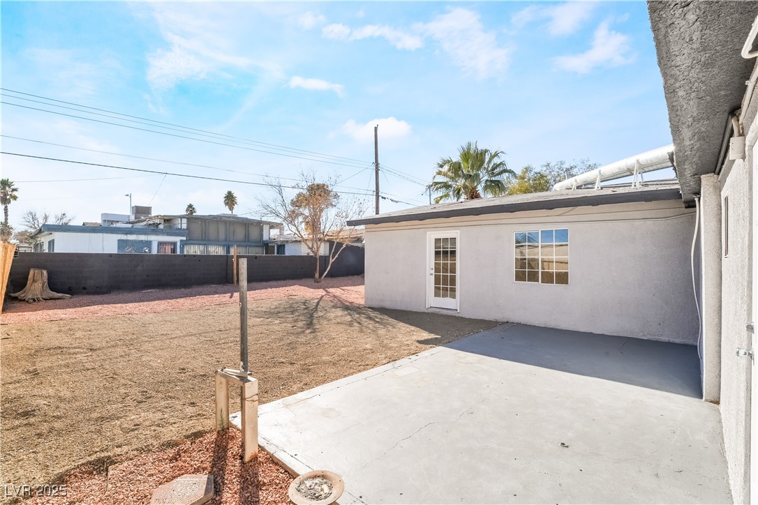 1720 Hassett Avenue Property Photo 33