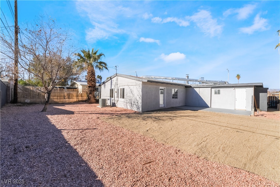 1720 Hassett Avenue Property Photo 34