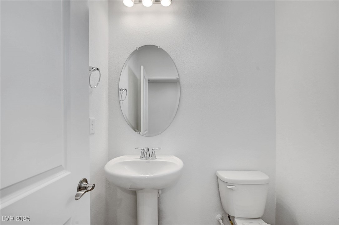7495 Knights Crossing Avenue Property Photo 14