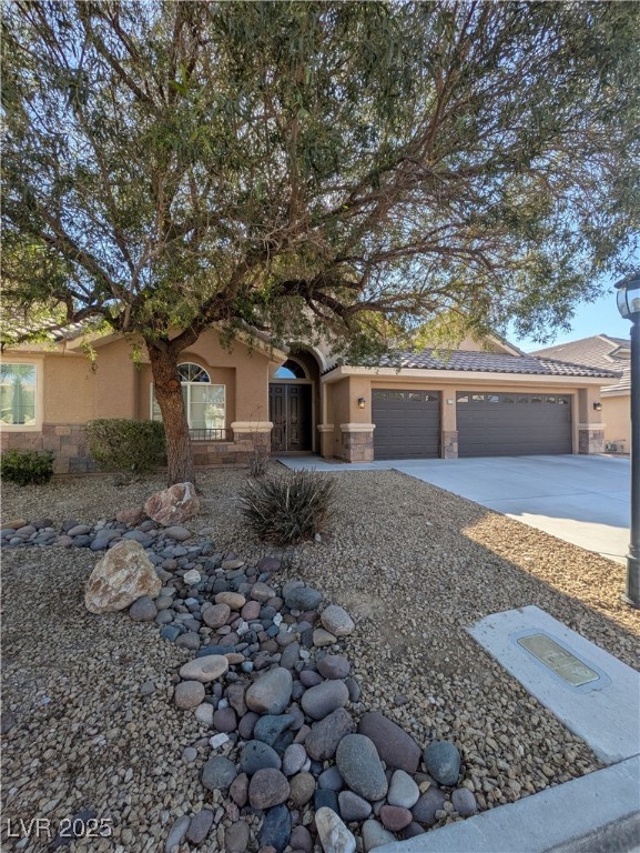 6124 Braeside Court Property Photo