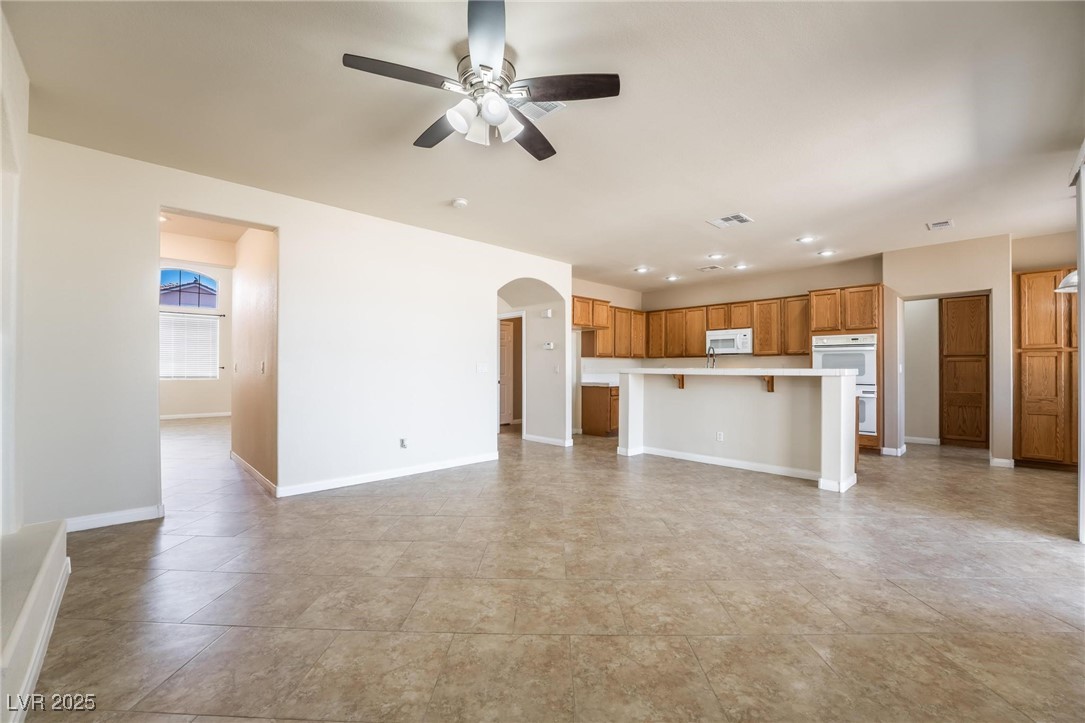 4828 Whisper Lake Avenue Property Photo 4