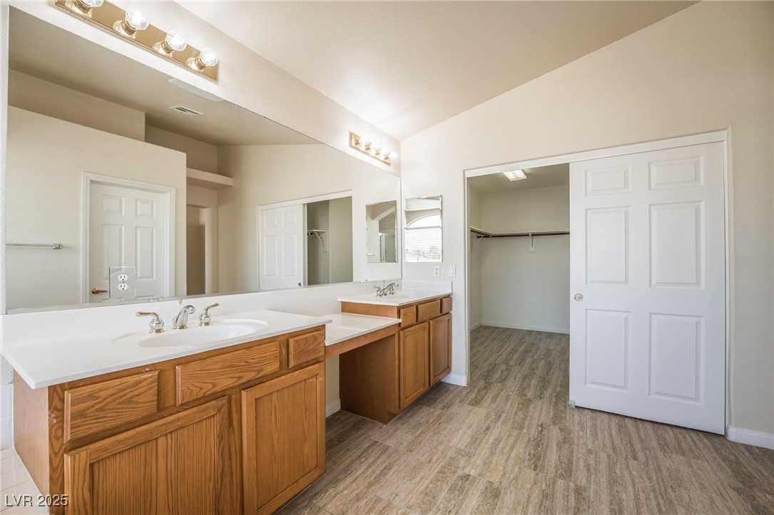 4828 Whisper Lake Avenue Property Photo 15