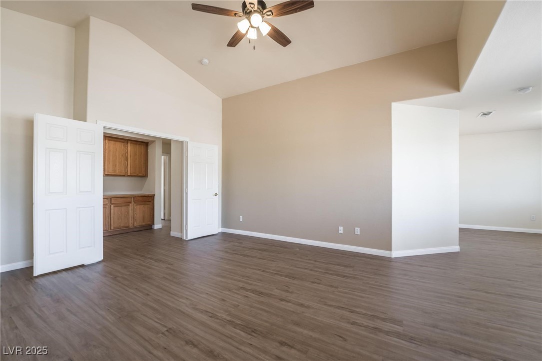 4828 Whisper Lake Avenue Property Photo 16