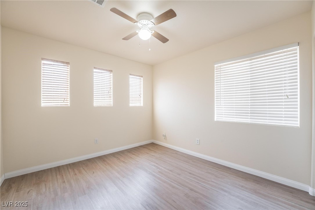 4828 Whisper Lake Avenue Property Photo 28