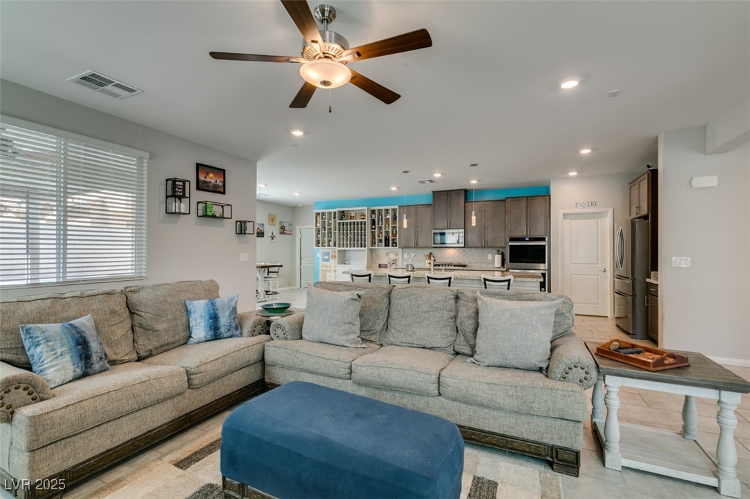 7821 Mazarine Street Property Photo 14