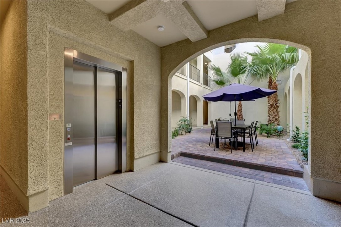 2555 Hampton Road 10104 Property Photo 6