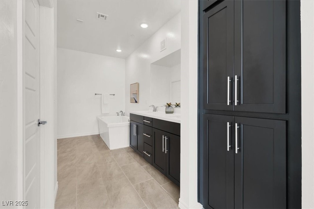 2555 Hampton Road 10104 Property Photo 24