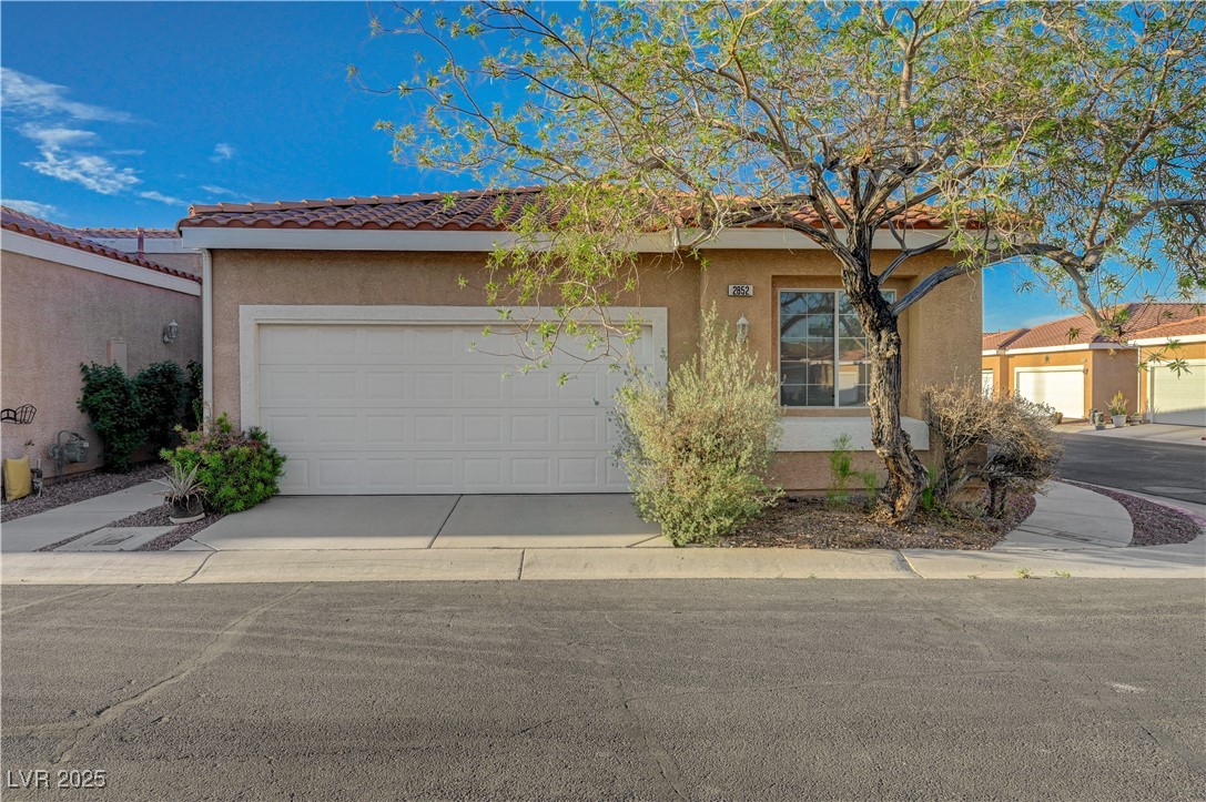 2852 Red Court Property Photo 1