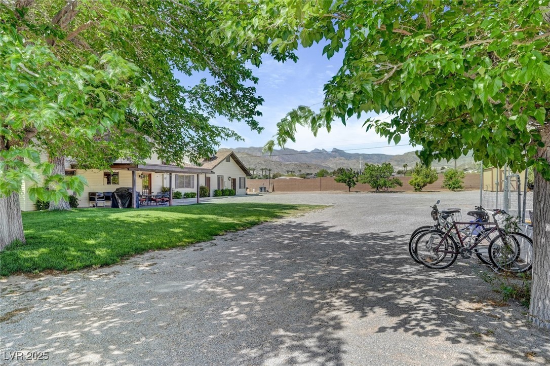 8970 West Lone Mountain Road Property Photo 10