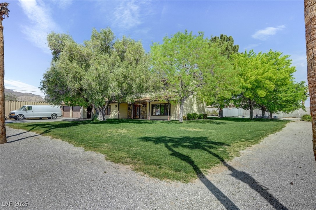 8970 West Lone Mountain Road Property Photo 11