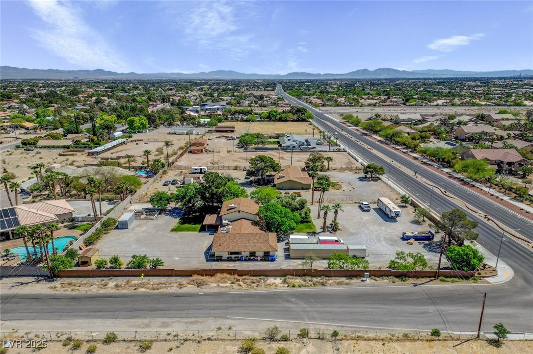 8970 West Lone Mountain Road Property Photo 12