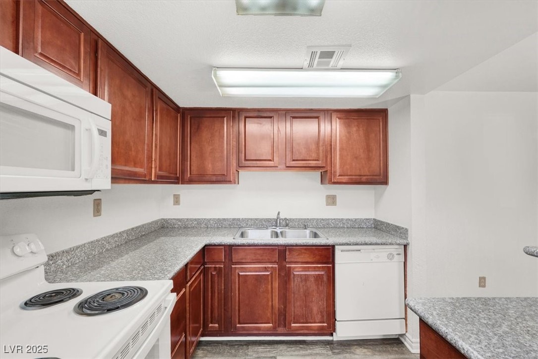 5422 River Glen Drive 373 Property Photo 13