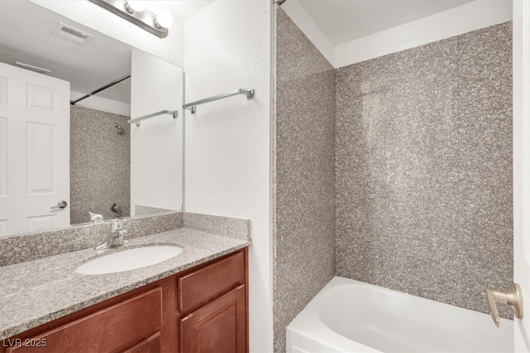 5422 River Glen Drive 373 Property Photo 17