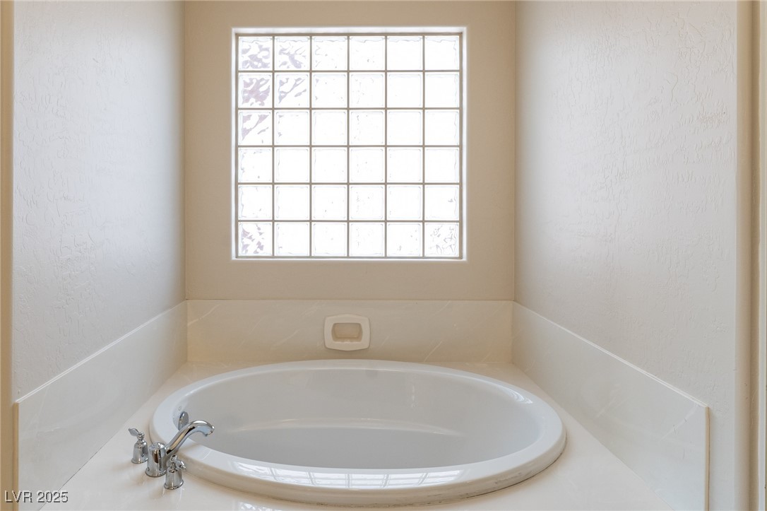 2532 Bechamel Place Property Photo 10