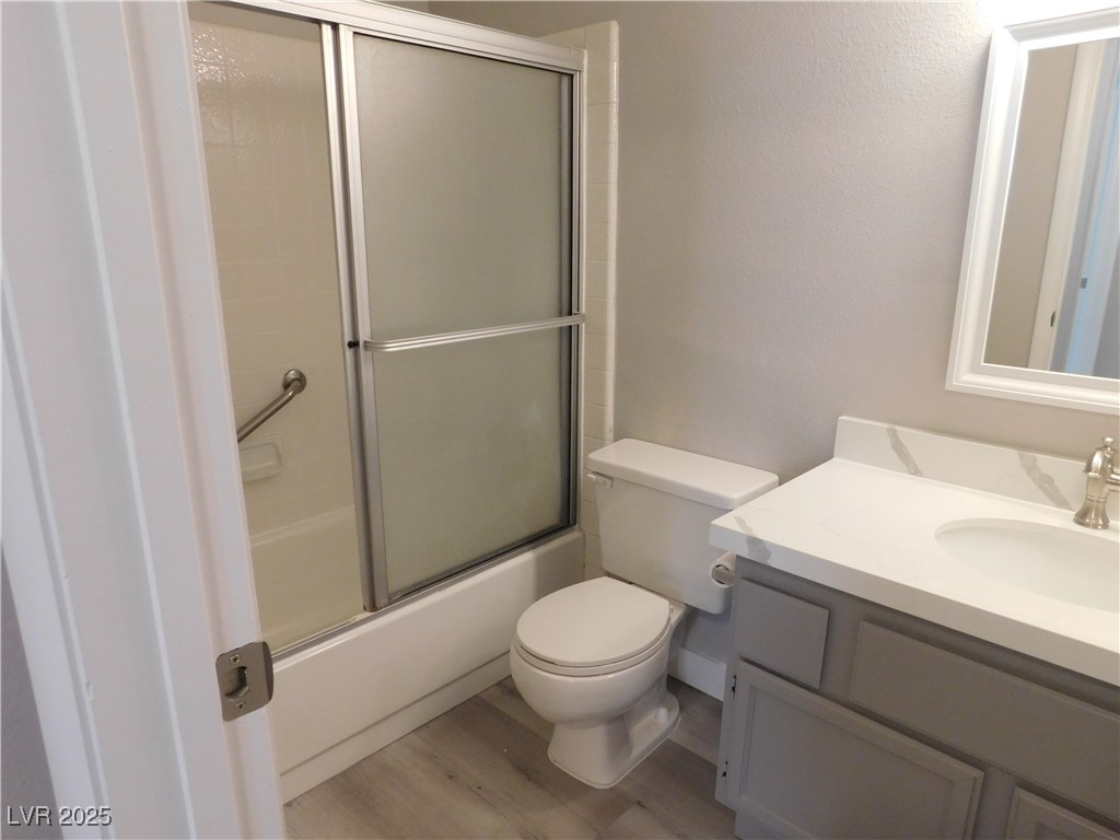 8640 Portofino Court Property Photo 15