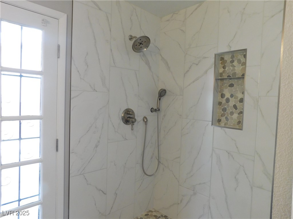 8640 Portofino Court Property Photo 24