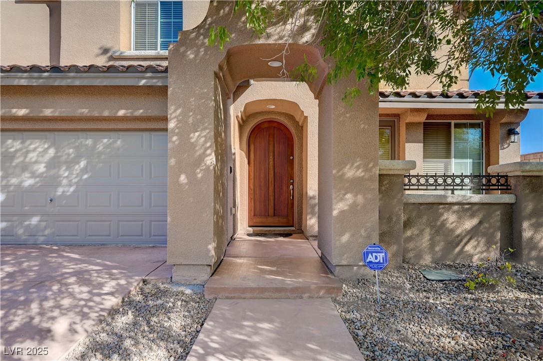 960 White Feather Lane Property Photo 4