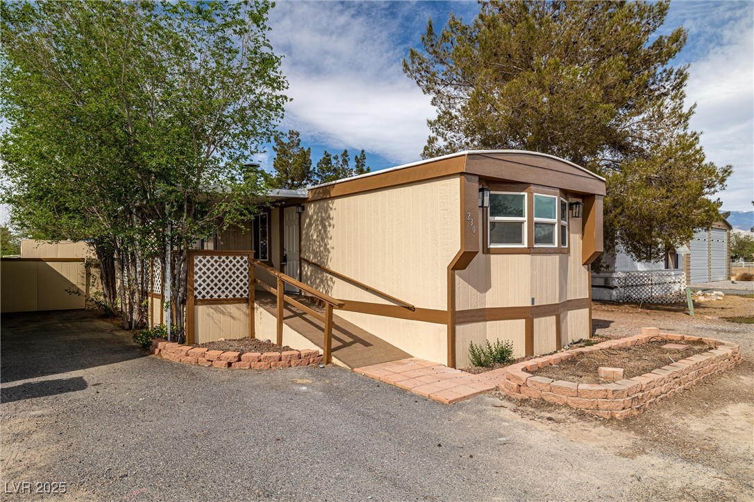 230 Greenwater Street Property Photo