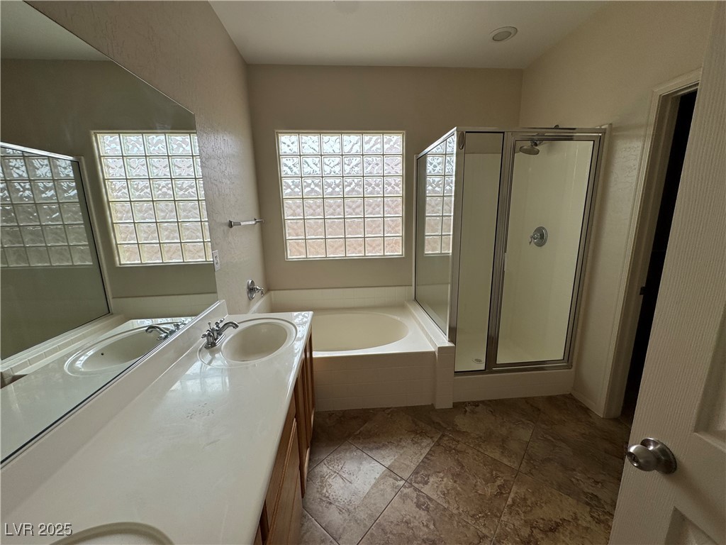 2671 Lochleven Way Property Photo 28