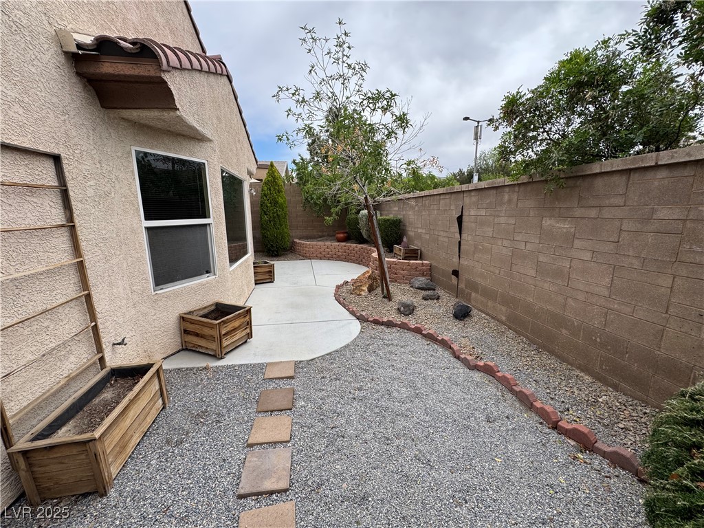2671 Lochleven Way Property Photo 34