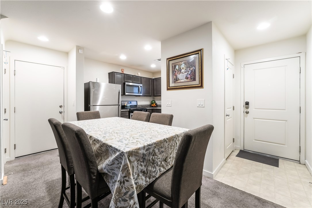 1883 Via Del Prado Street Property Photo 3