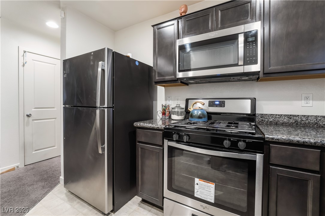 1883 Via Del Prado Street Property Photo 11