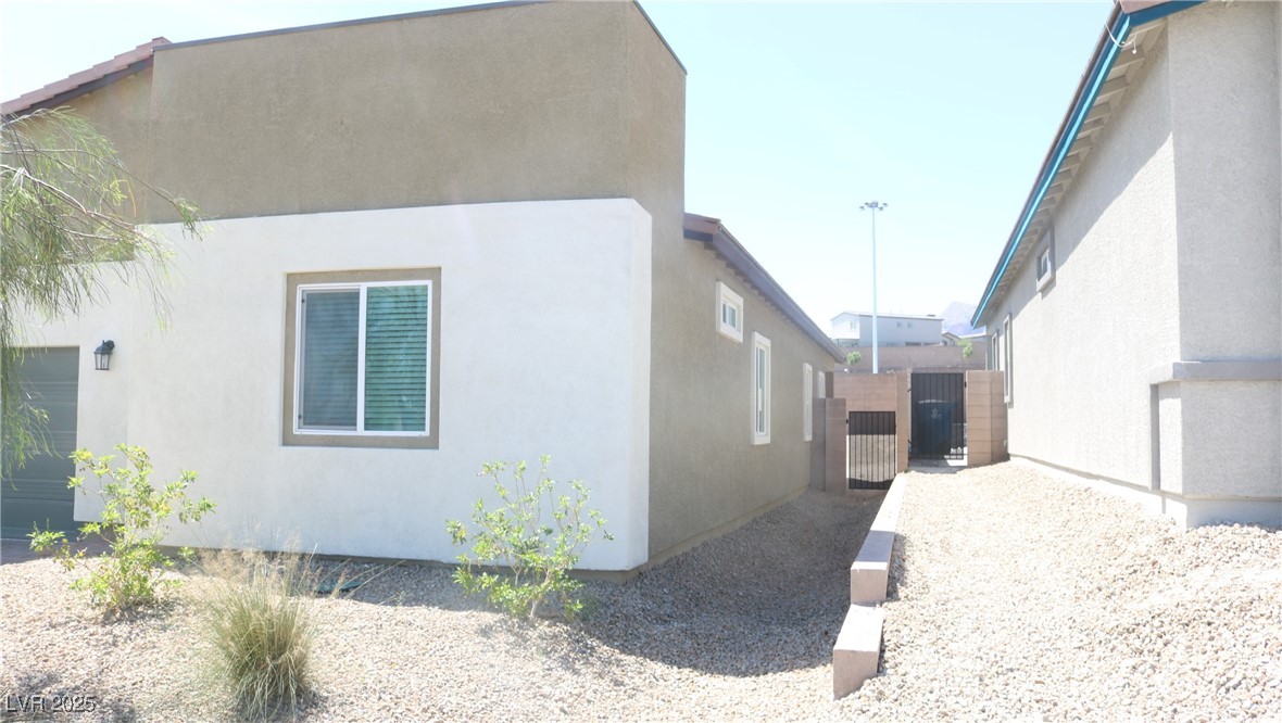 10269 Sequoia Falls Place Property Photo 3