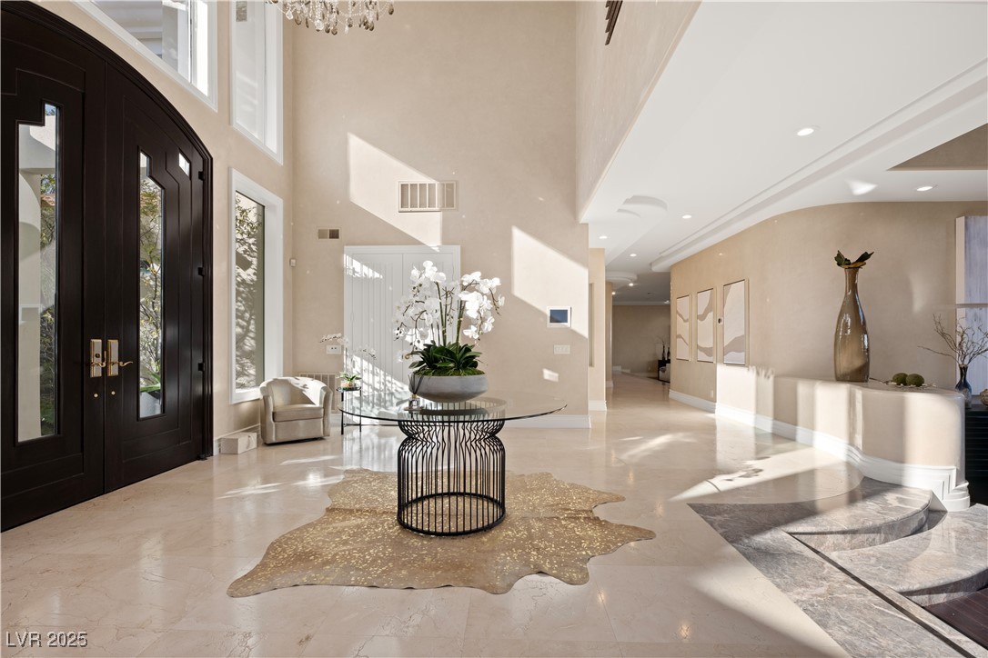 5020 Spanish Heights Drive Property Photo 4