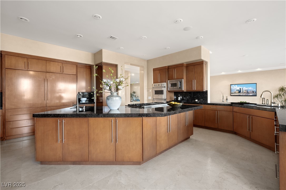 5020 Spanish Heights Drive Property Photo 40