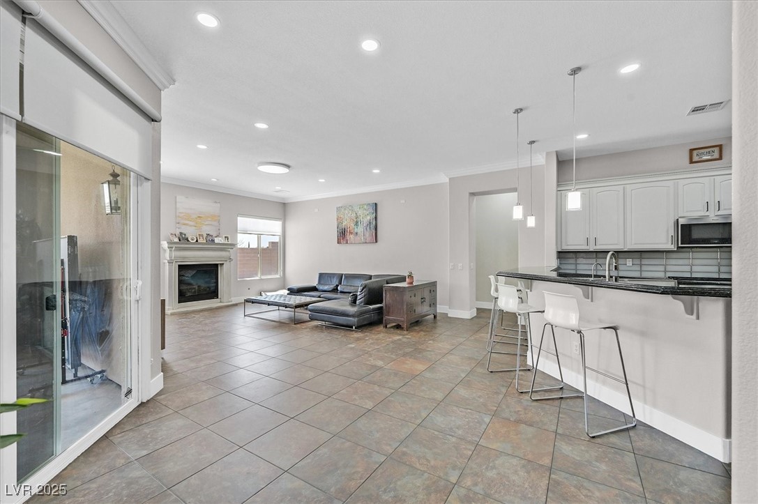 10325 Sweet Fennel Drive Property Photo 9