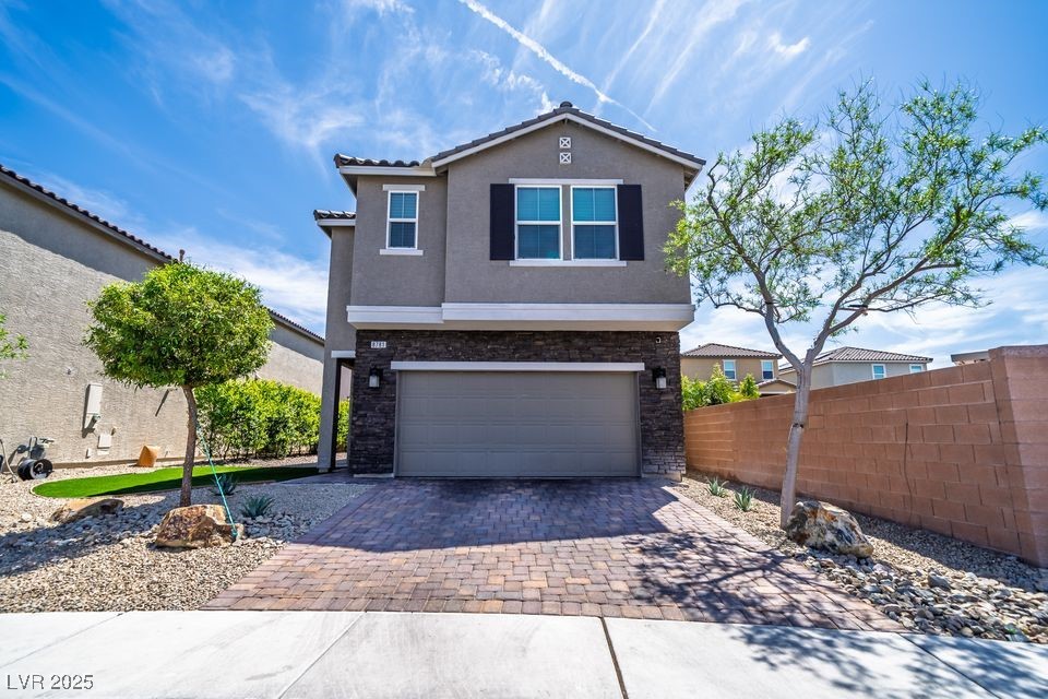 8781 Cotovia Avenue Property Photo 1