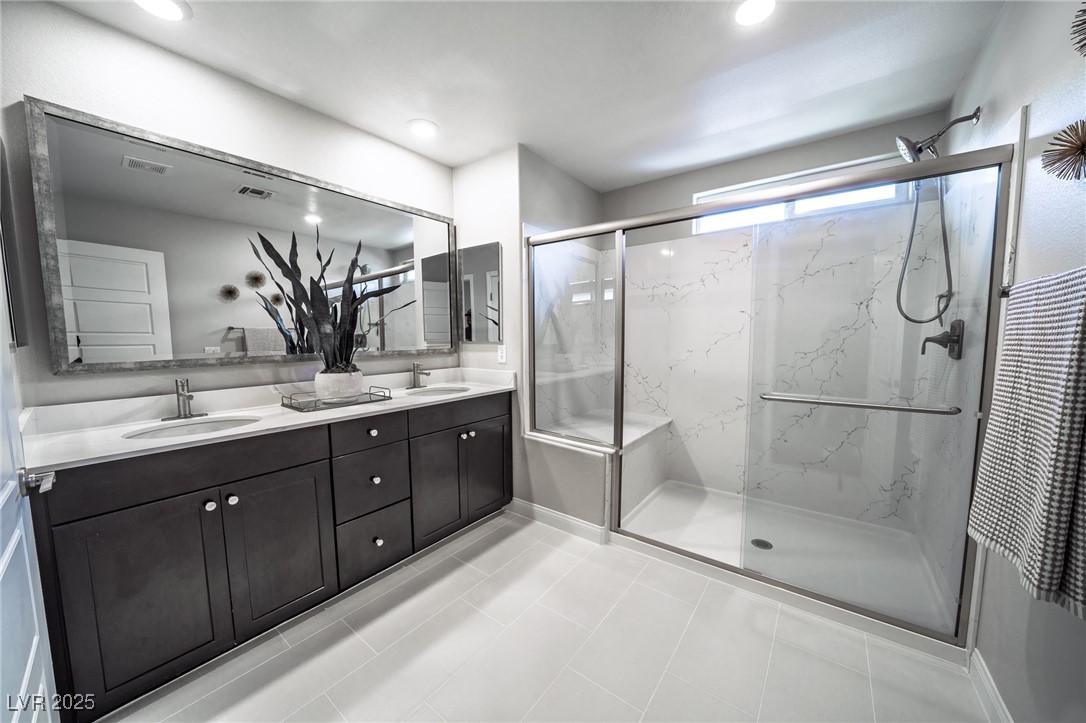 8781 Cotovia Avenue Property Photo 15