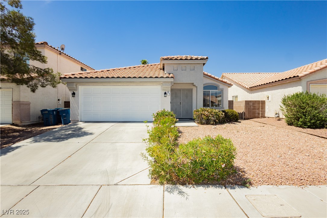 3531 Autumn Rain Court Property Photo 2