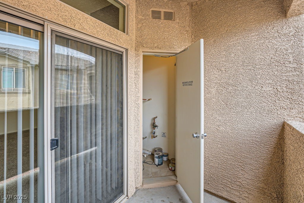 8805 Jeffreys Street 2006 Property Photo 26