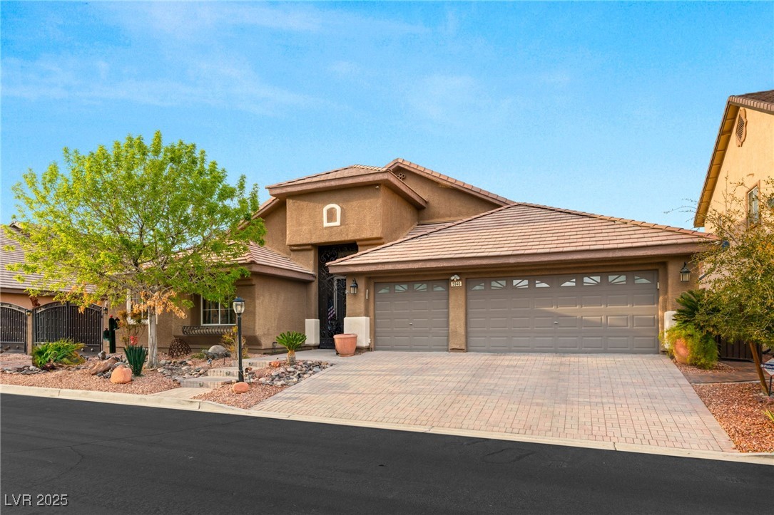 5940 Vizzi Court Property Photo 7