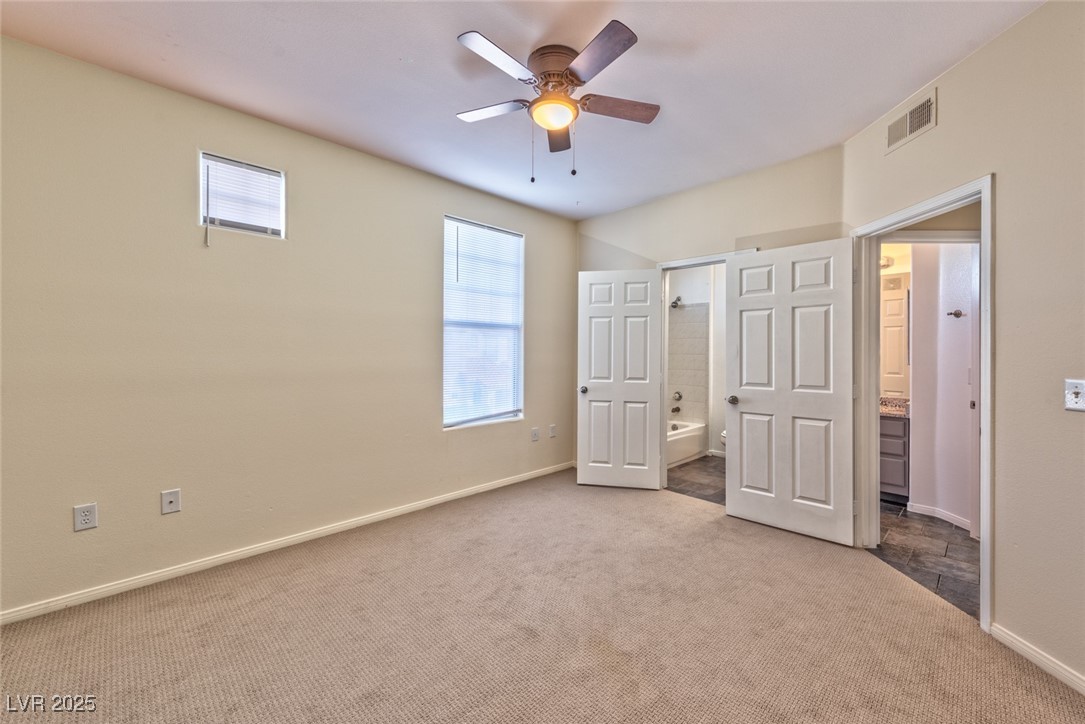 8555 West Russell Road 2093 Property Photo 6
