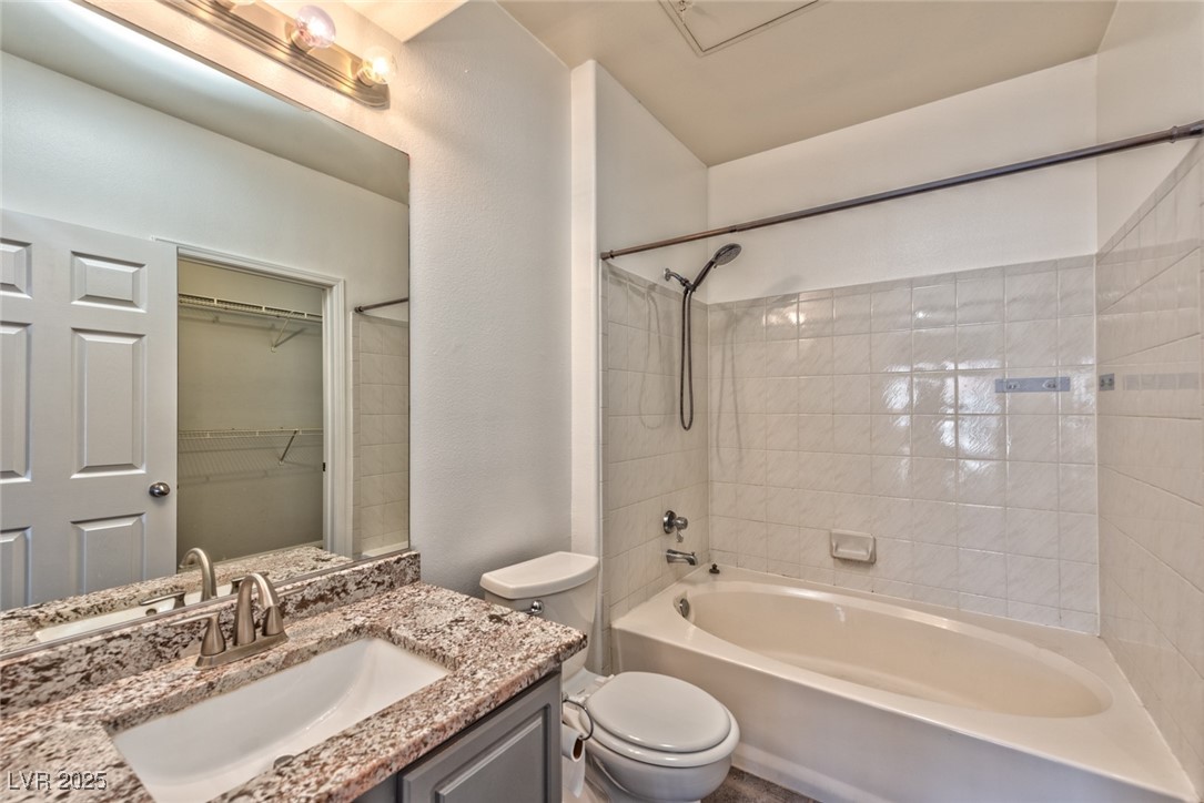 8555 West Russell Road 2093 Property Photo 9