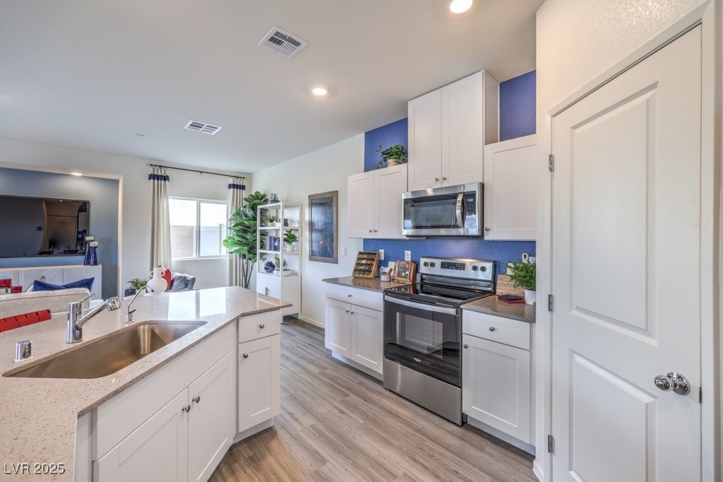 7925 Pandora Sky Street 393 Property Photo 8
