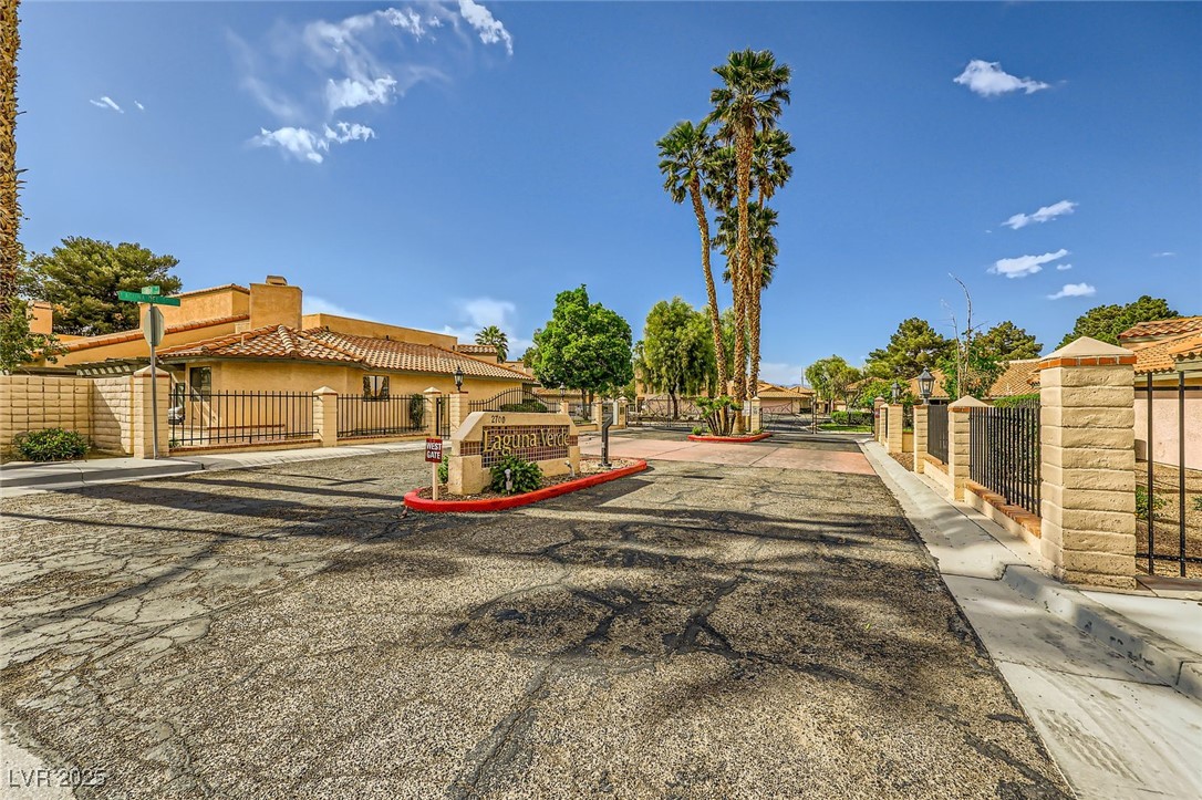 3637 Laguna Del Sol Drive Property Photo 3