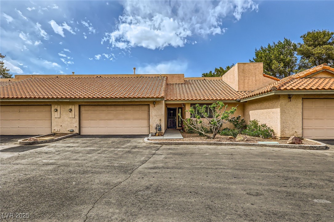 3637 Laguna Del Sol Drive Property Photo 6