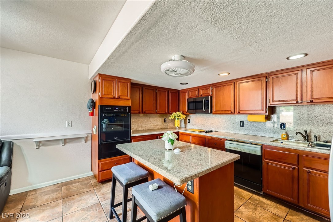 3637 Laguna Del Sol Drive Property Photo 18