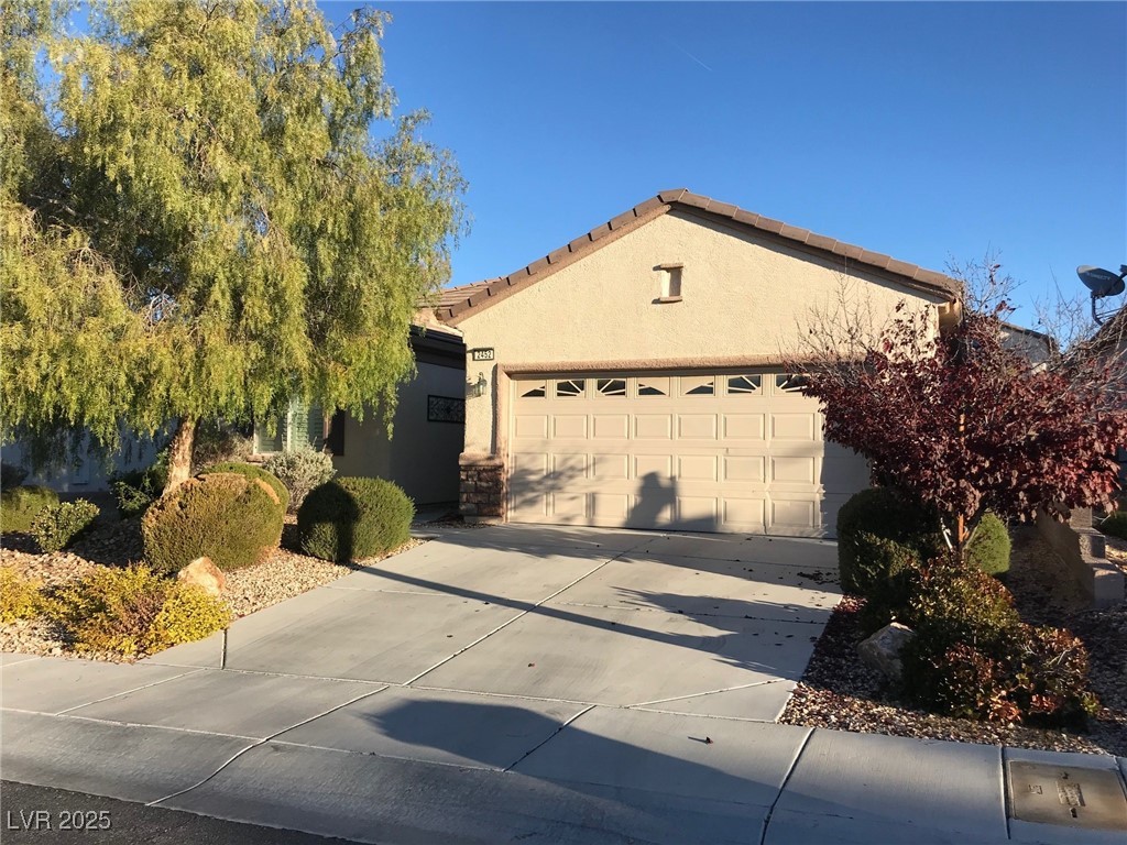 2452 Cosmic Ray Place Property Photo 2