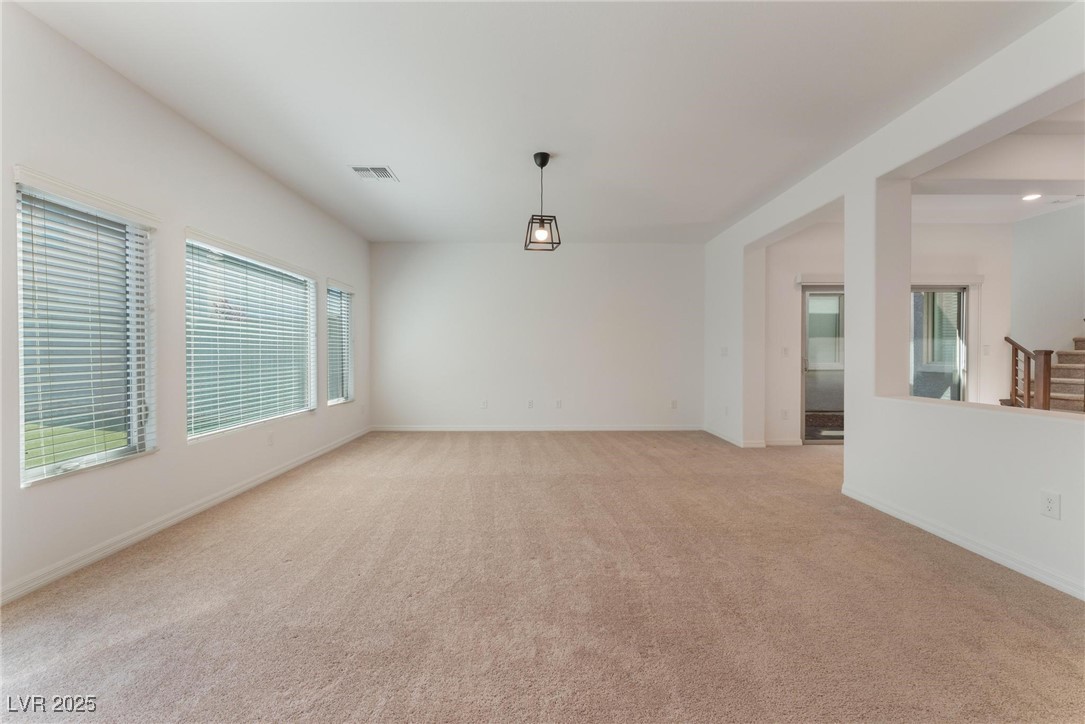 637 Soaring Wings Avenue Property Photo 9