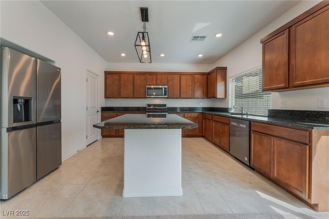 637 Soaring Wings Avenue Property Photo 10