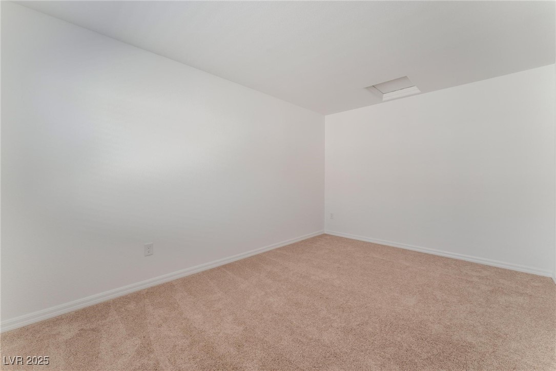 637 Soaring Wings Avenue Property Photo 27