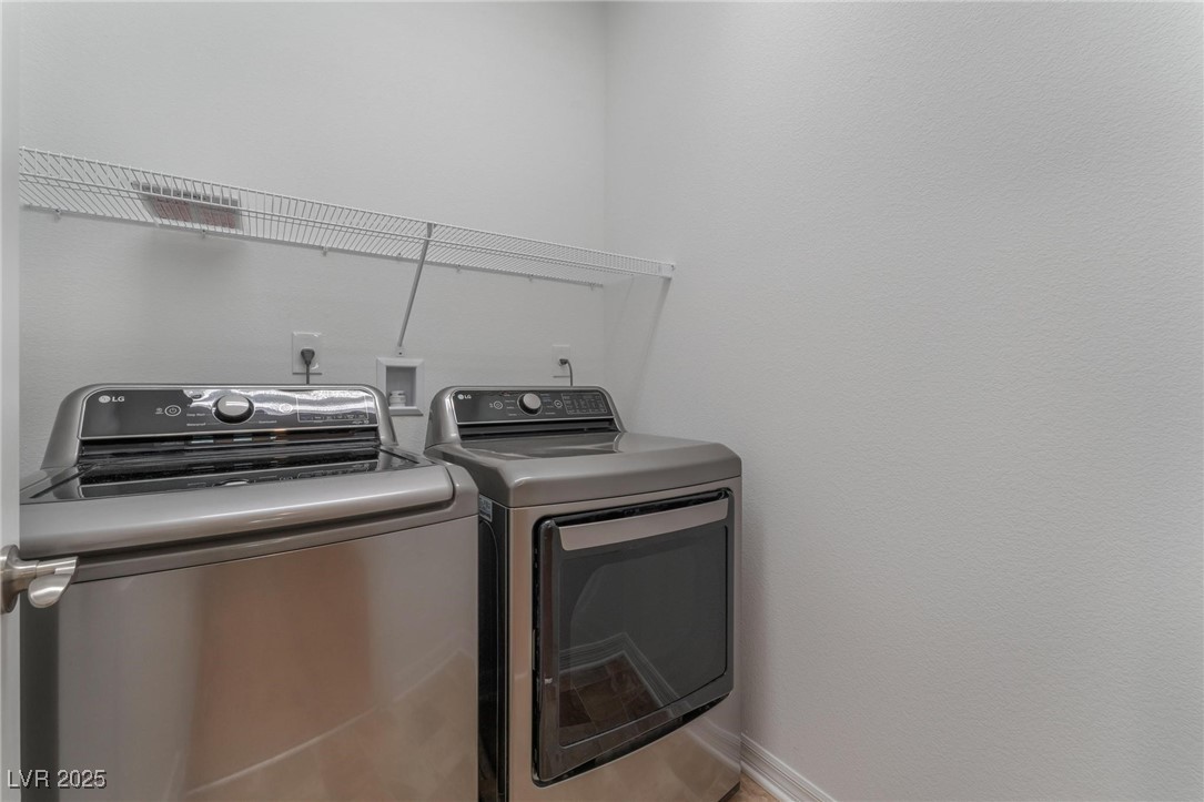 637 Soaring Wings Avenue Property Photo 32