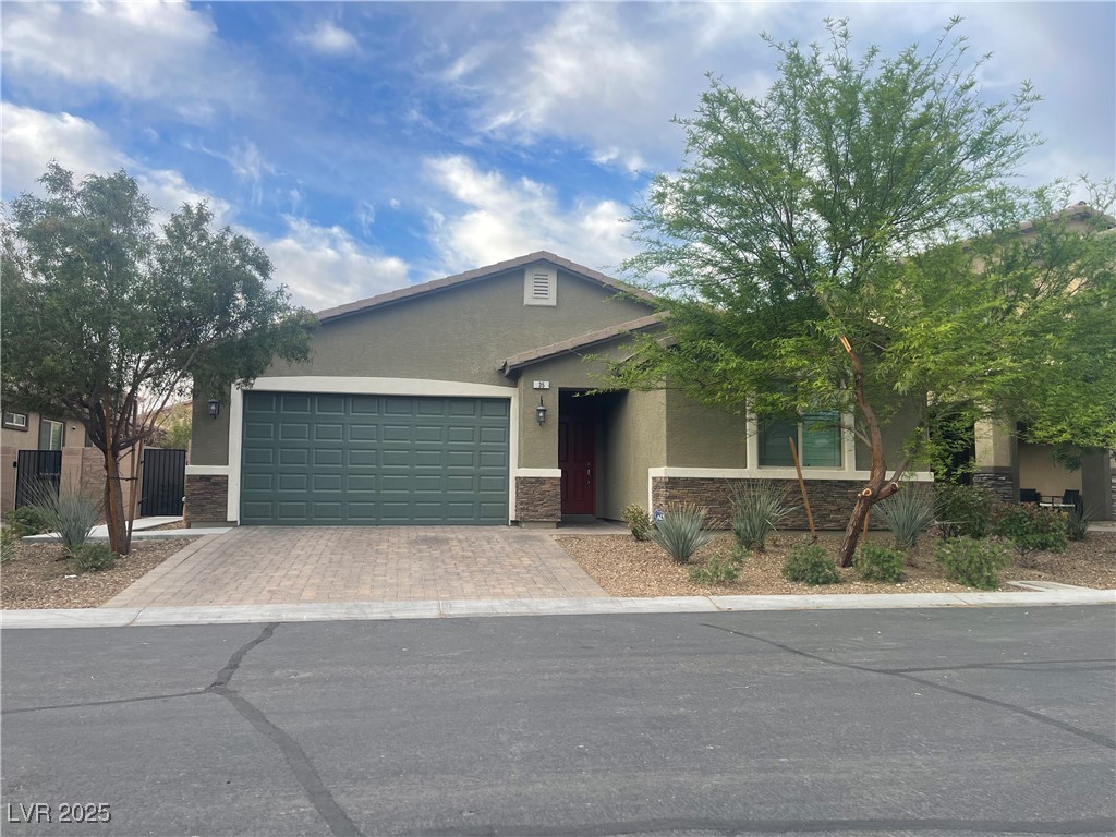 2674927 Property Photo 1