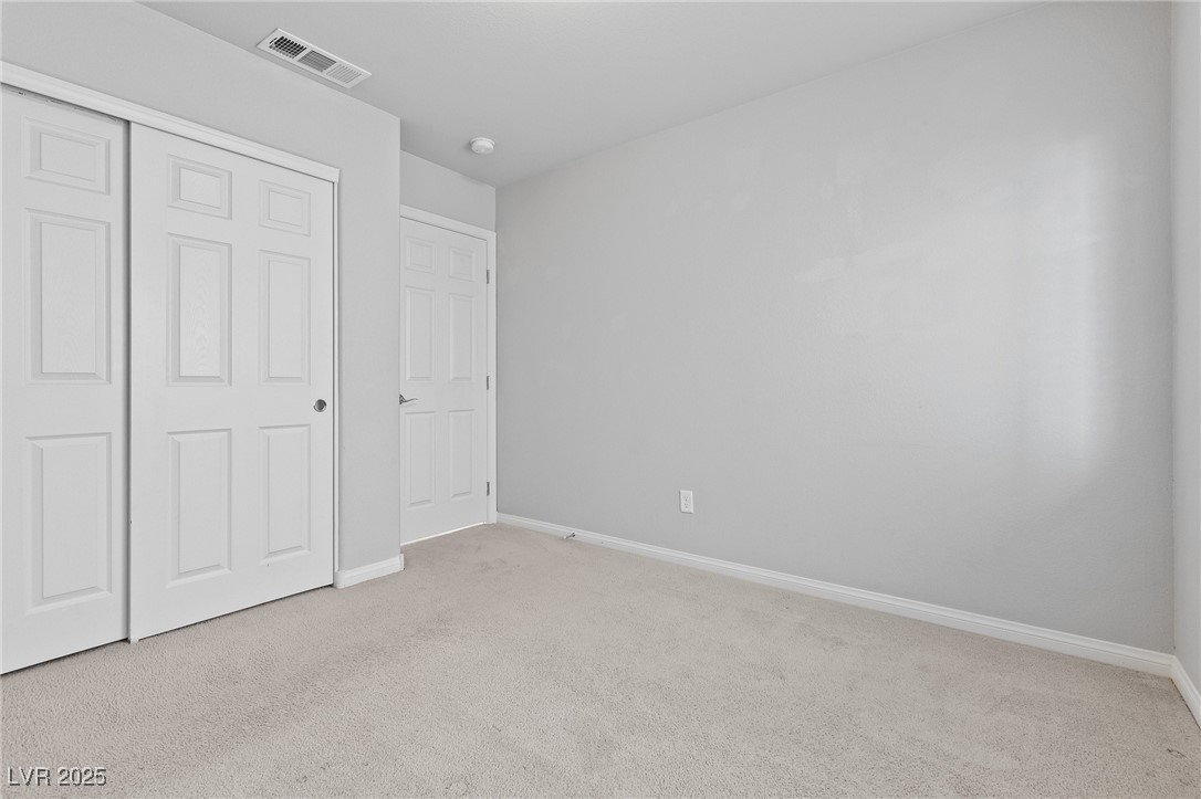 9680 Monarch Grove Street Property Photo 8